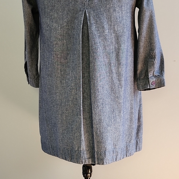 ROOTS 100% cotton round neckline pleated denim chambray shift tunic or dress - Picture 9 of 16